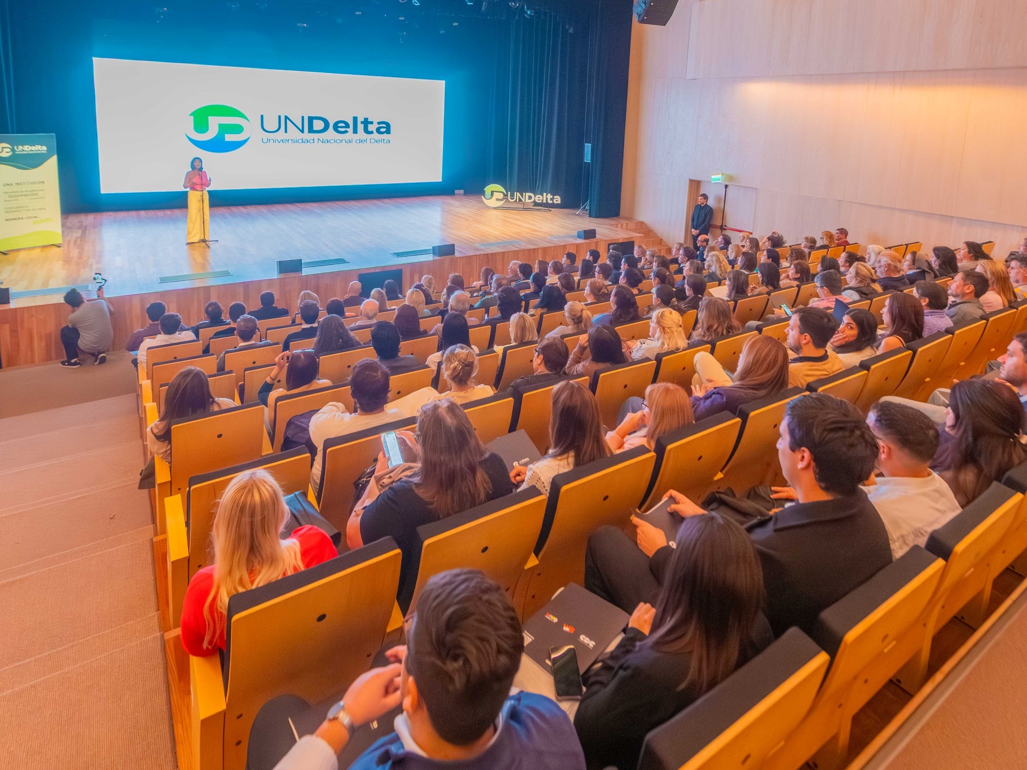UNDelta reunió a directivos de más de 100 escuelas públicas y privadas de la región